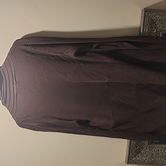 Brown sweater - Picture 5 of 5